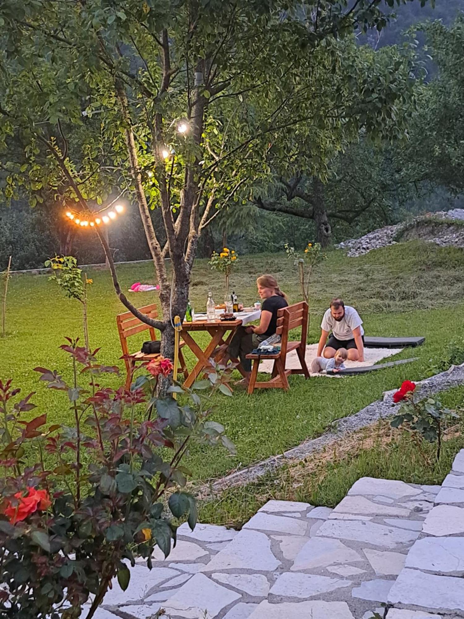Villa Gjecaj Guesthouse And Restaurant Theth Exterior foto