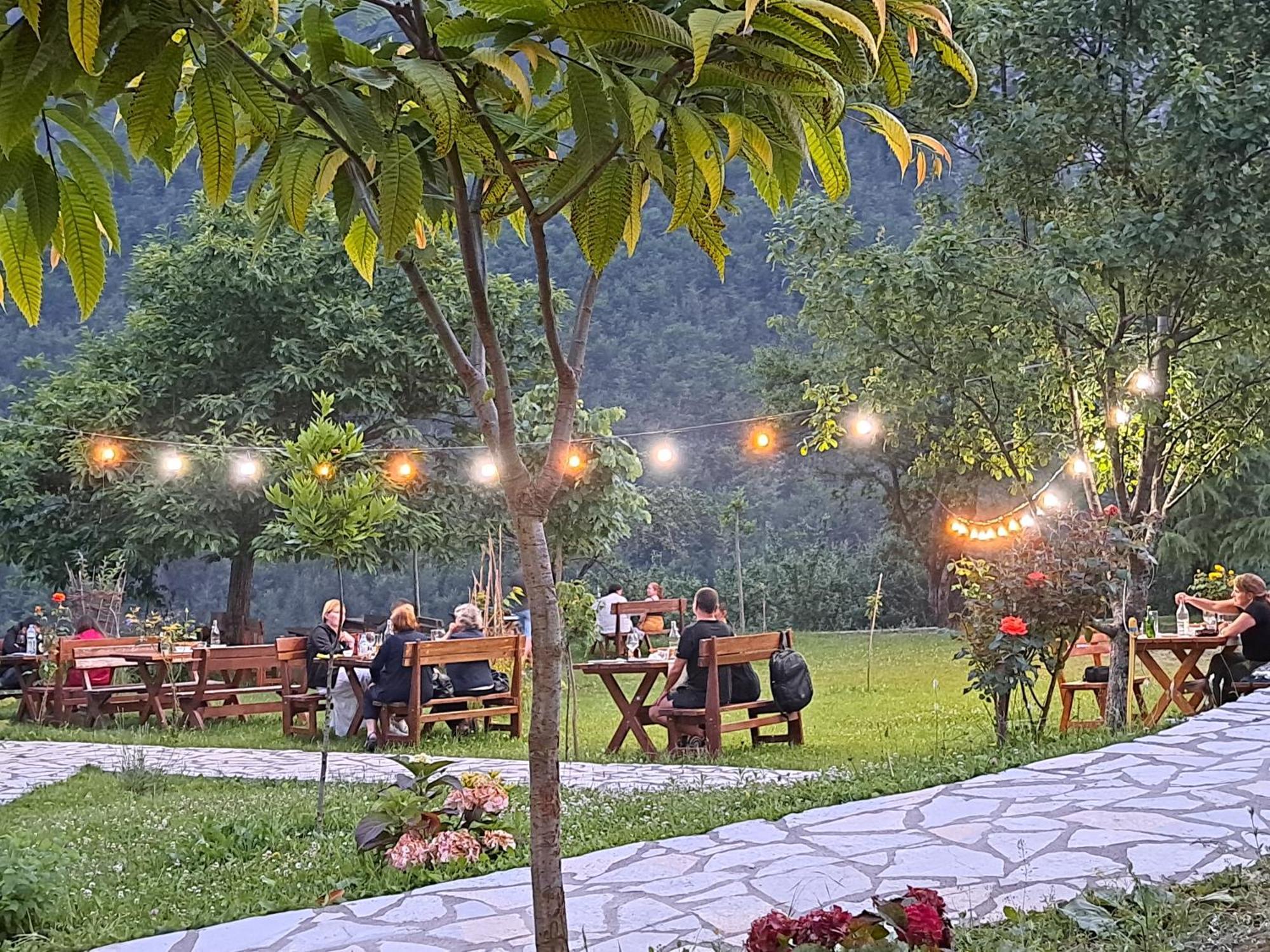 Villa Gjecaj Guesthouse And Restaurant Theth Exterior foto